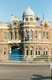 E27_0009_slide.jpg